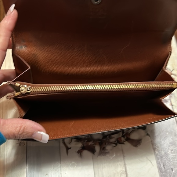 Revamped Louis Vuitton Vintage wallet Authentic - Picture 8 of 15